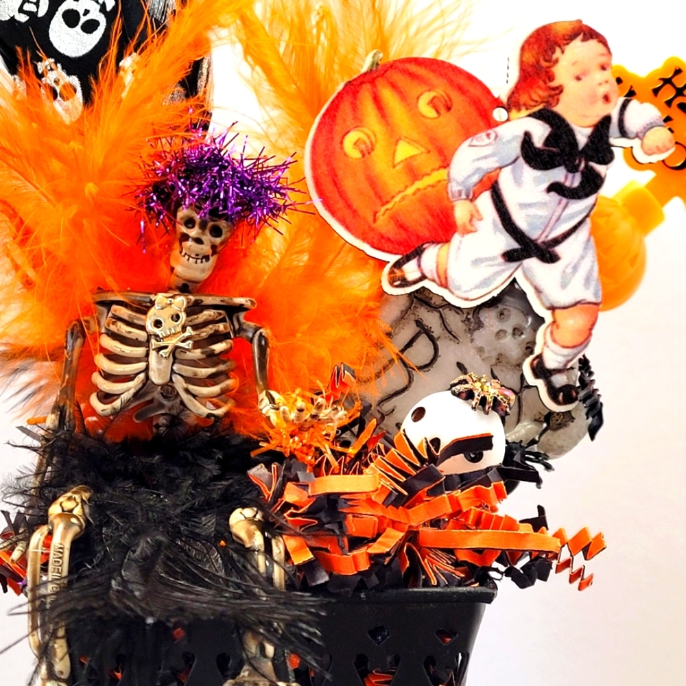 Halloween Centerpiece Display, Assemblage